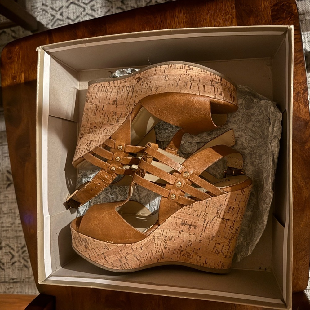 Stylish Tan Wedge Sandals